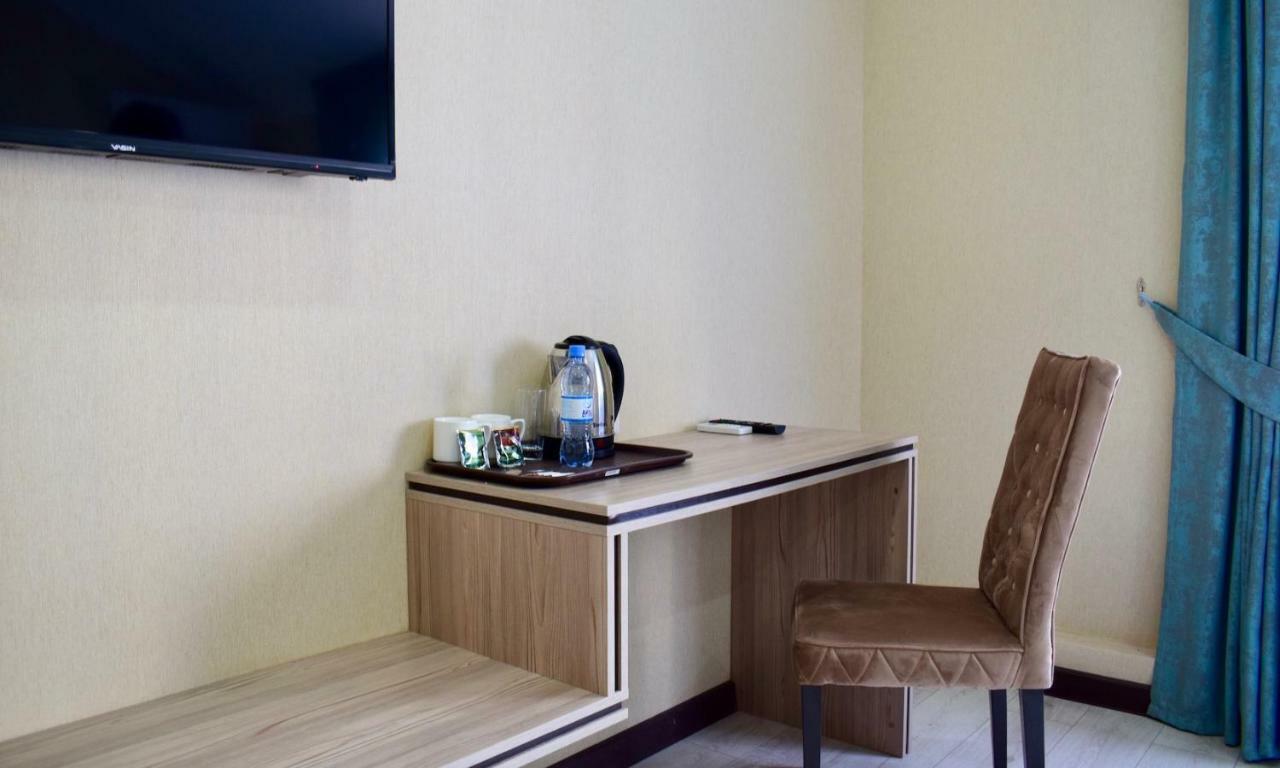 Dostar Inn Chimkent Extérieur photo