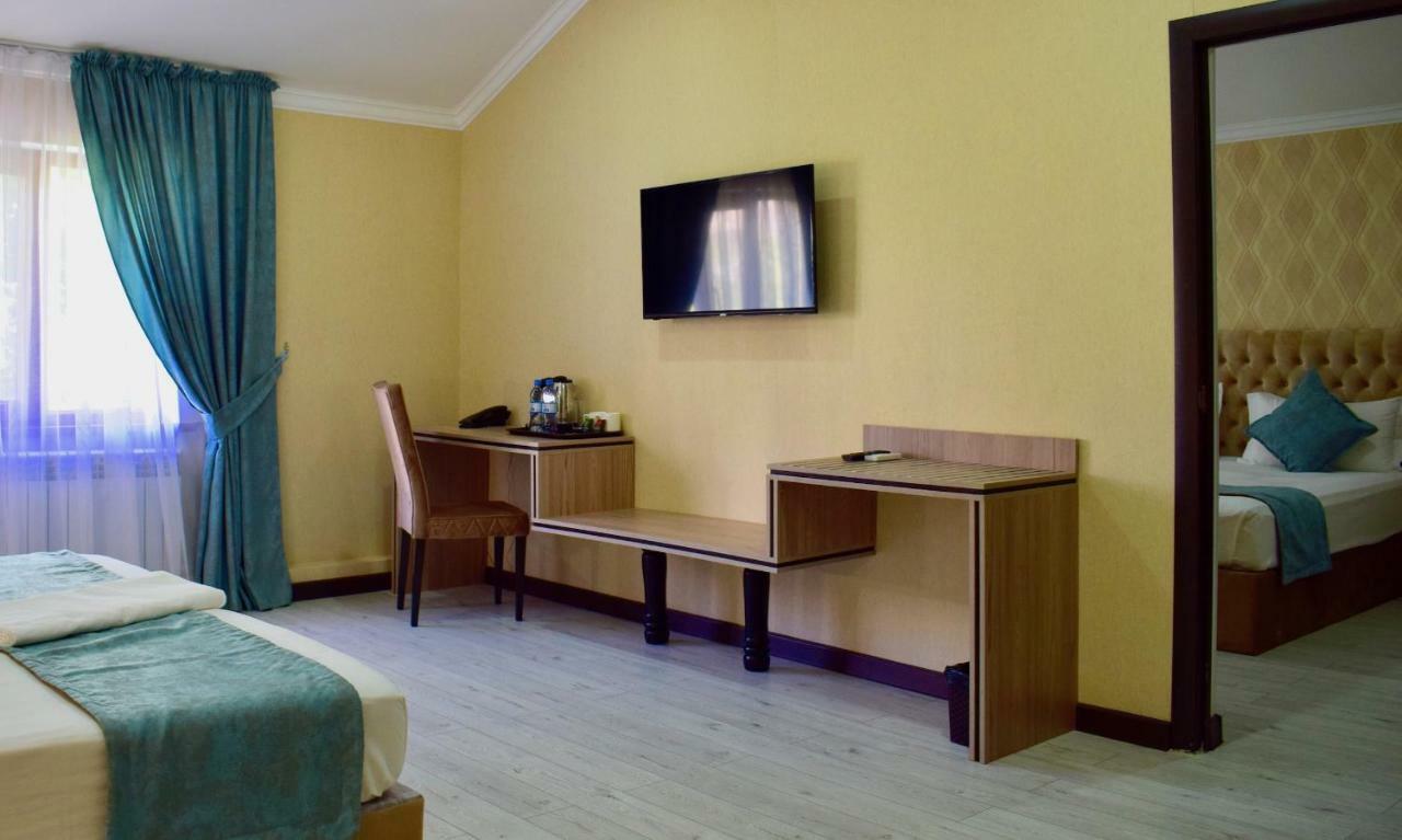 Dostar Inn Chimkent Extérieur photo